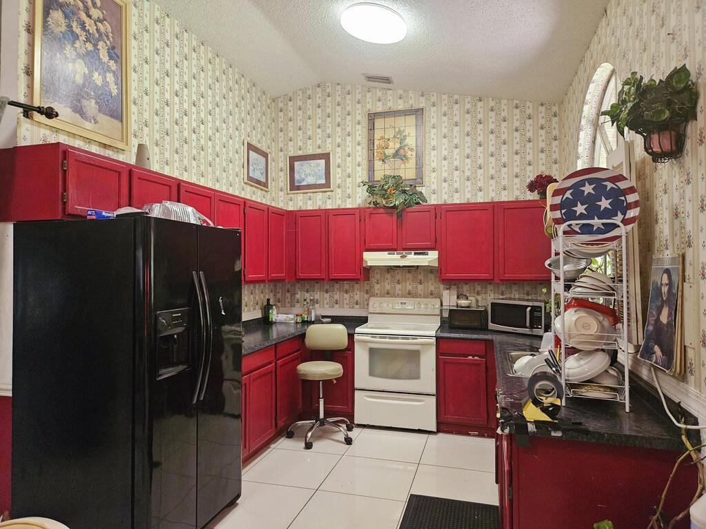 4300 Fay Boulevard, Cocoa, FL 32927