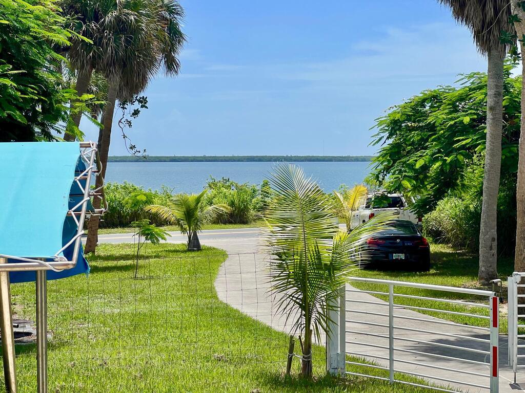 6807 S Indian River Drive, Fort Pierce, FL 34982