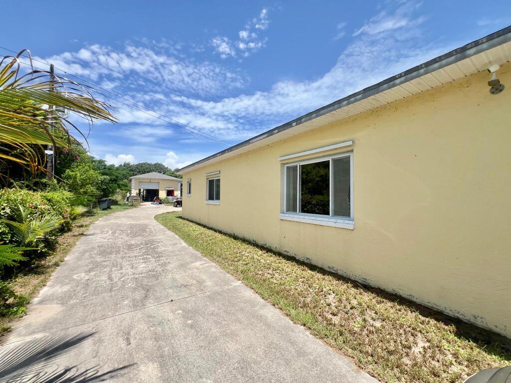 6807 S Indian River Drive, Fort Pierce, FL 34982