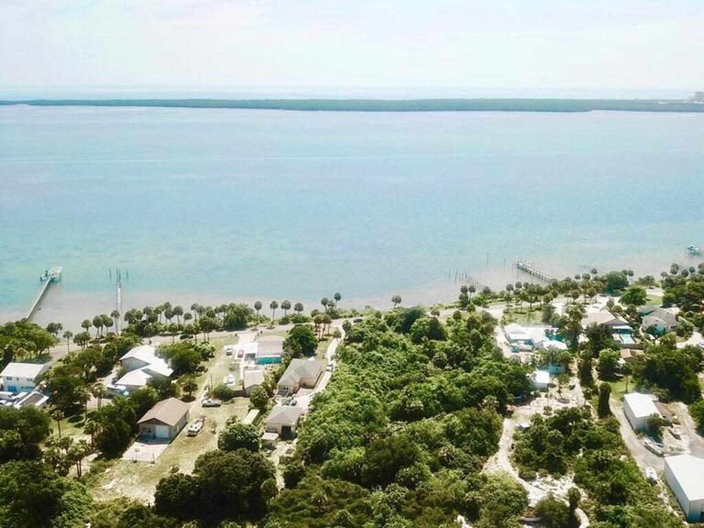 6807 S Indian River Drive, Fort Pierce, FL 34982