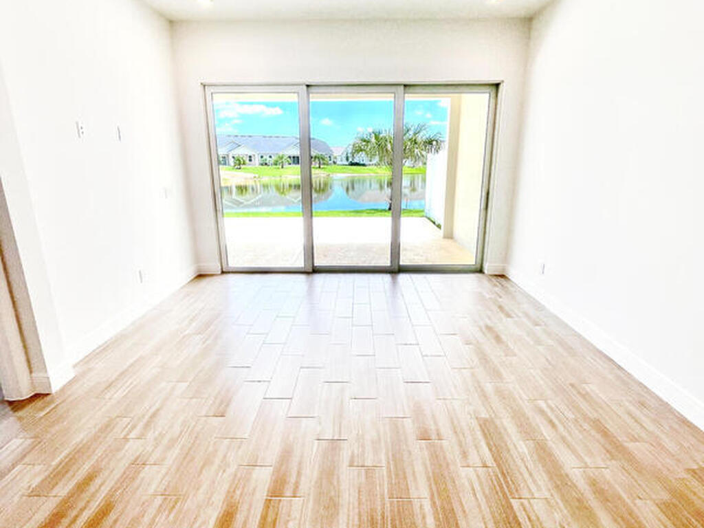 3038 Avalonia Drive, Melbourne, FL 32940