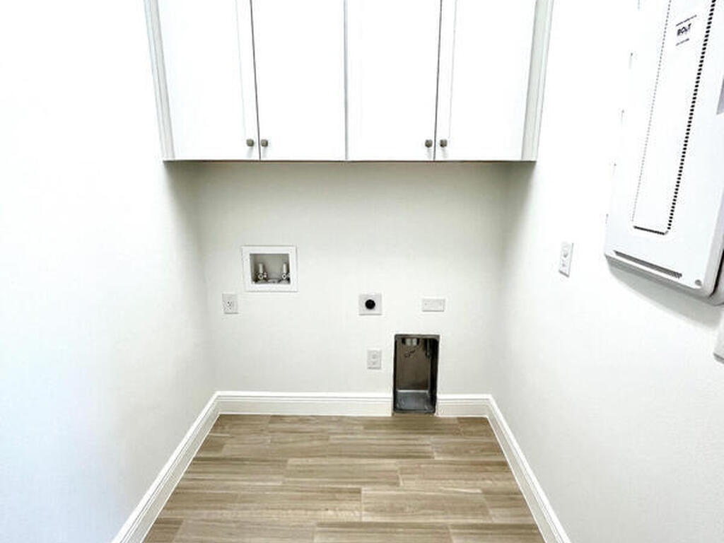 3038 Avalonia Drive, Melbourne, FL 32940