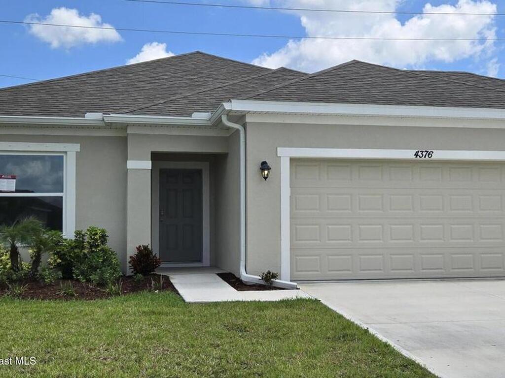 4376 Kelsey Lane, Micco, FL 32976