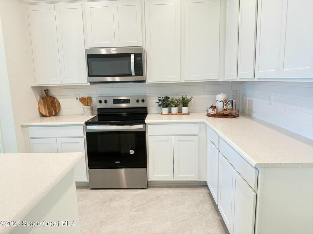 4376 Kelsey Lane, Micco, FL 32976