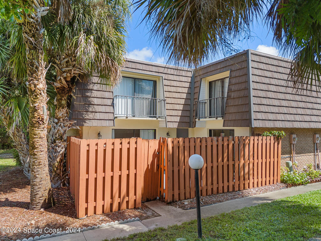 3414 Vista Oaks Circle, Palm Bay, FL 32905