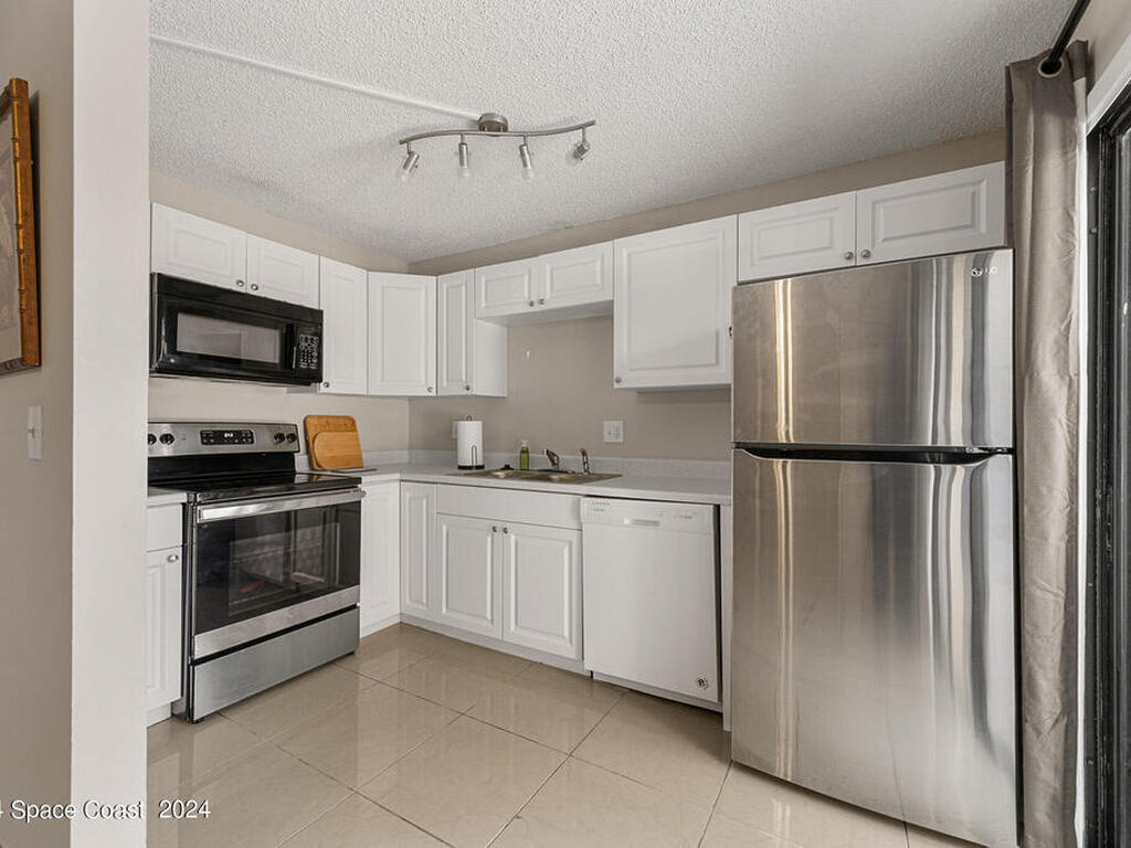 3414 Vista Oaks Circle, Palm Bay, FL 32905