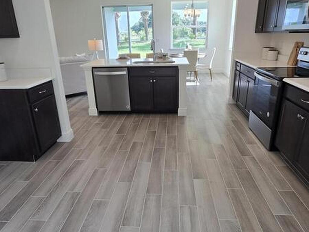 4346 Kelsey Lane, Micco, FL 32976