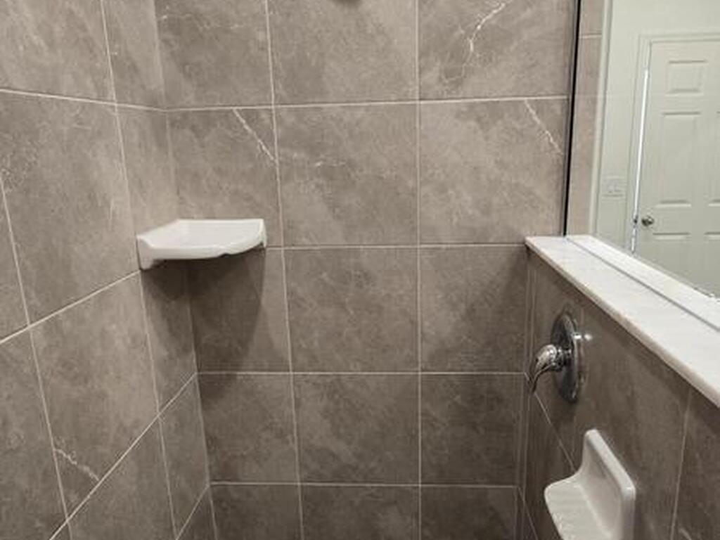 4346 Kelsey Lane, Micco, FL 32976