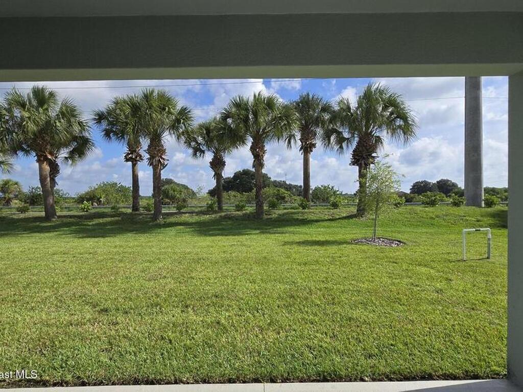 4346 Kelsey Lane, Micco, FL 32976