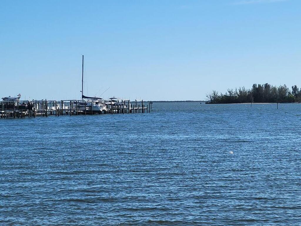 4346 Kelsey Lane, Micco, FL 32976