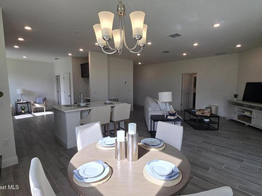 4346 Kelsey Lane, Micco, FL 32976