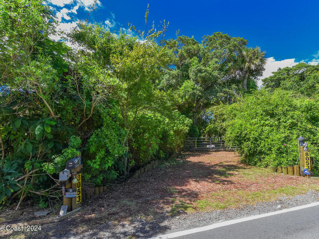 8073 S Indian River S Drive, Fort Pierce, FL 34982