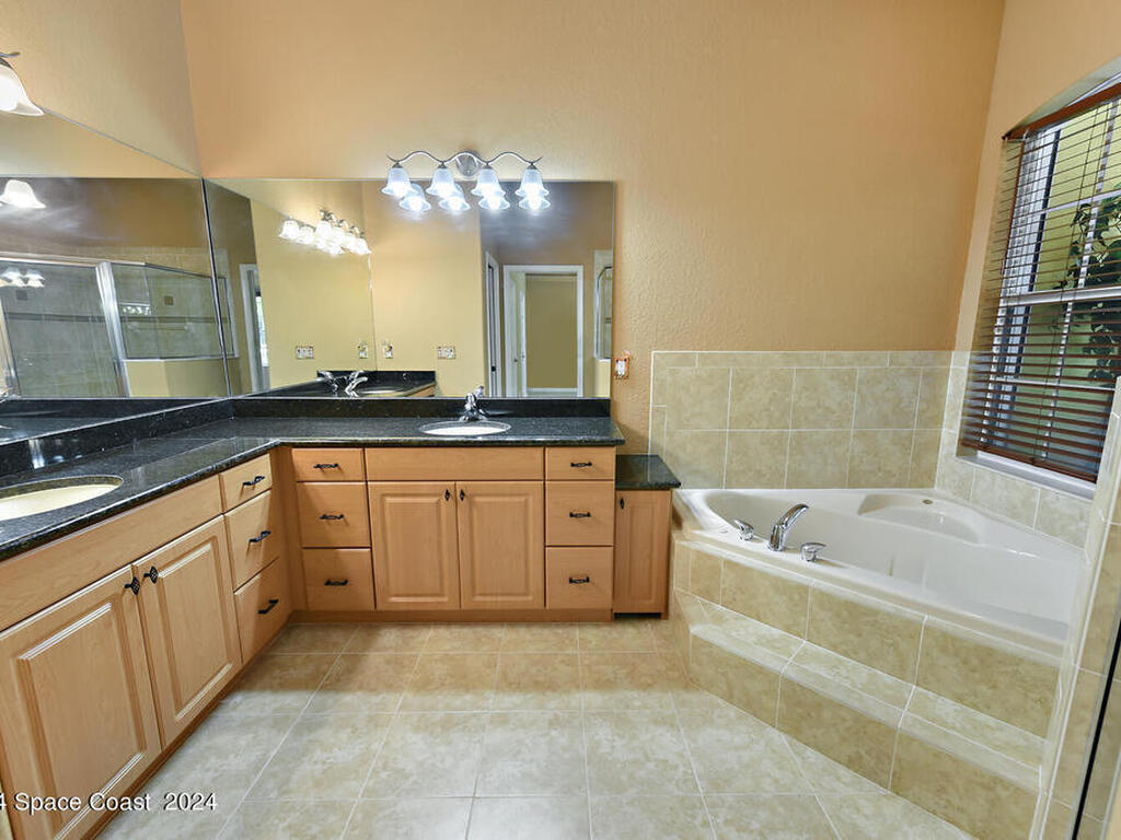 8073 S Indian River S Drive, Fort Pierce, FL 34982