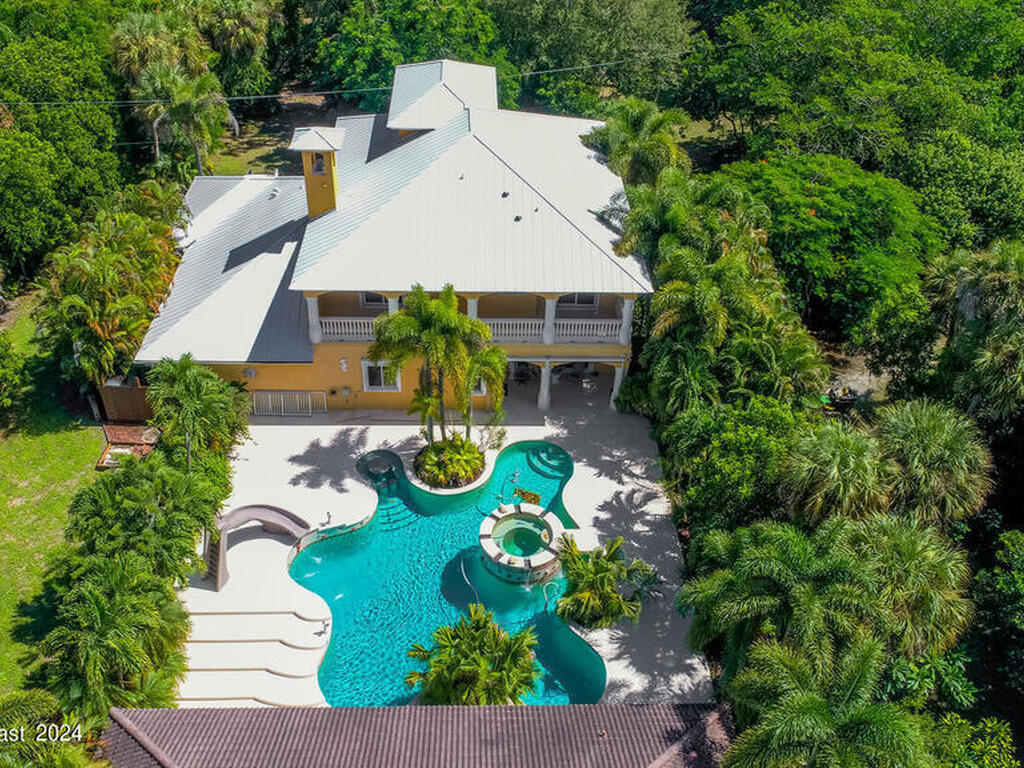 8053 S Indian River Drive, Fort Pierce, FL 34982