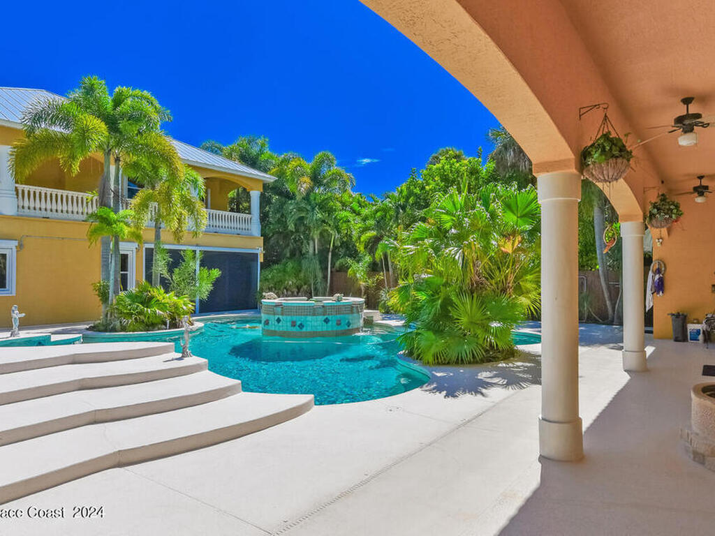 8053 S Indian River Drive, Fort Pierce, FL 34982