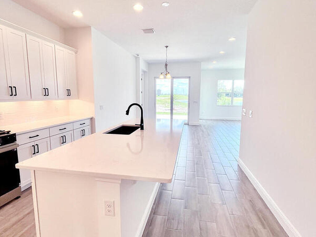 2938 Pangea Circle, Melbourne, FL 32940