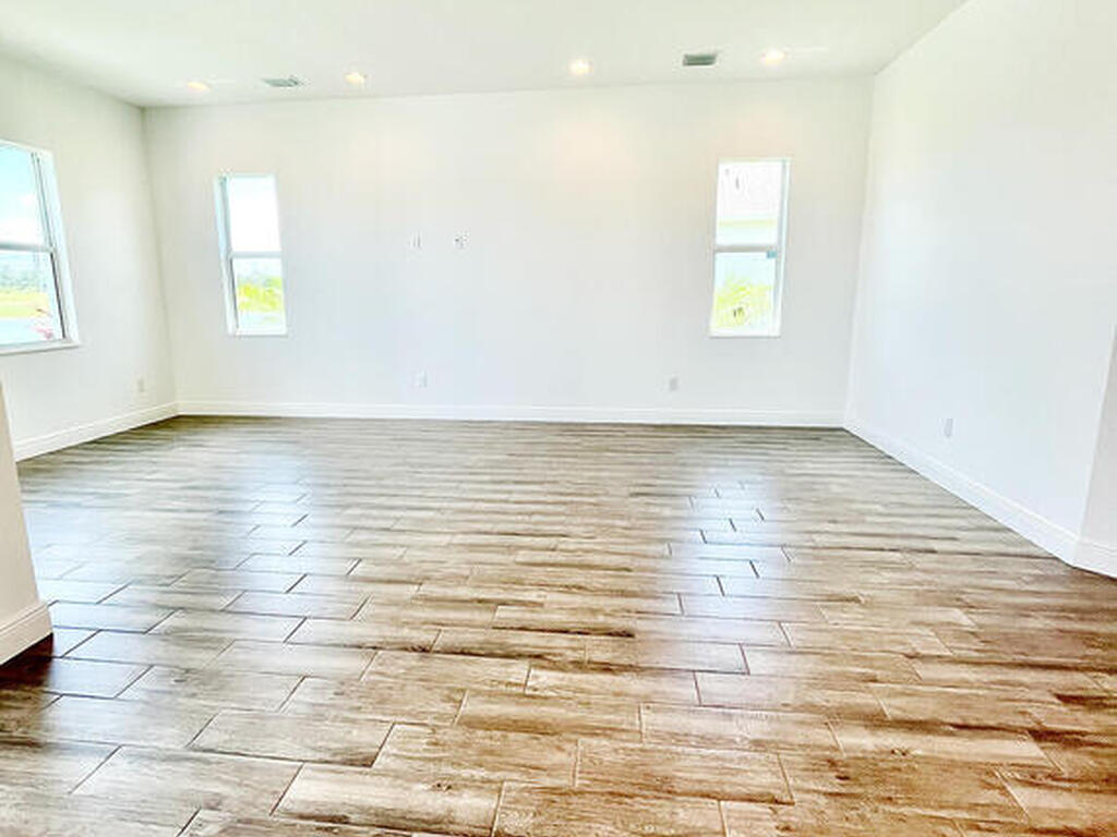 2938 Pangea Circle, Melbourne, FL 32940