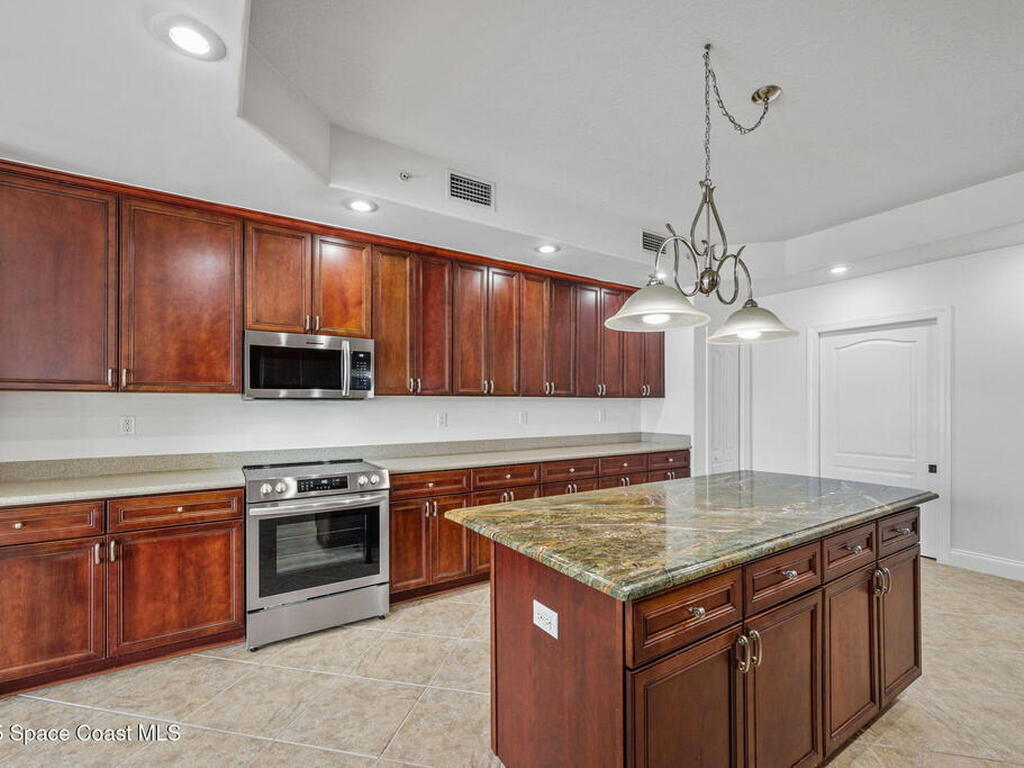 4975 Dixie Hwy, Palm Bay, FL 32905