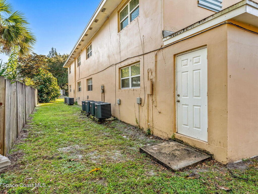 89 NW Irwin Avenue, Melbourne, FL 32904