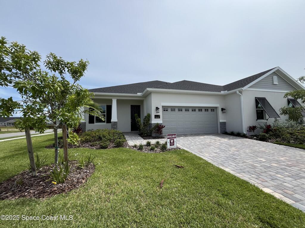 3048 Pangea Circle, Melbourne, FL 32940