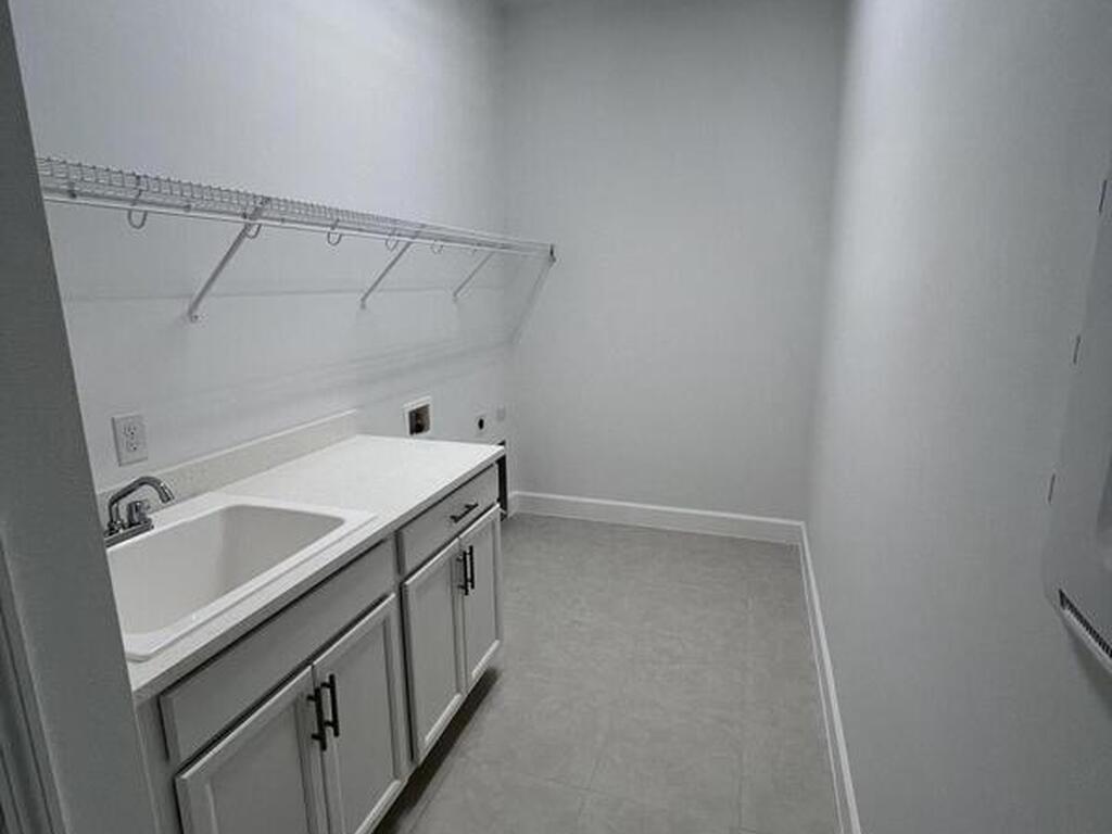 3048 Pangea Circle, Melbourne, FL 32940