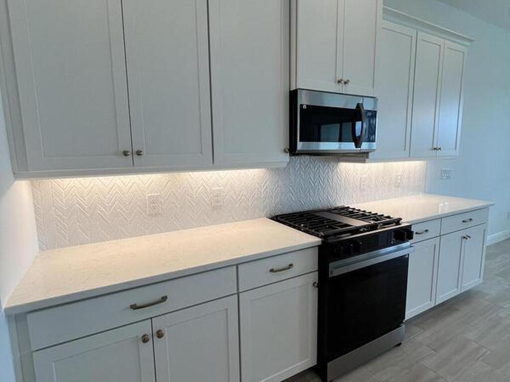 3038 Pangea Circle, Melbourne, FL 32940