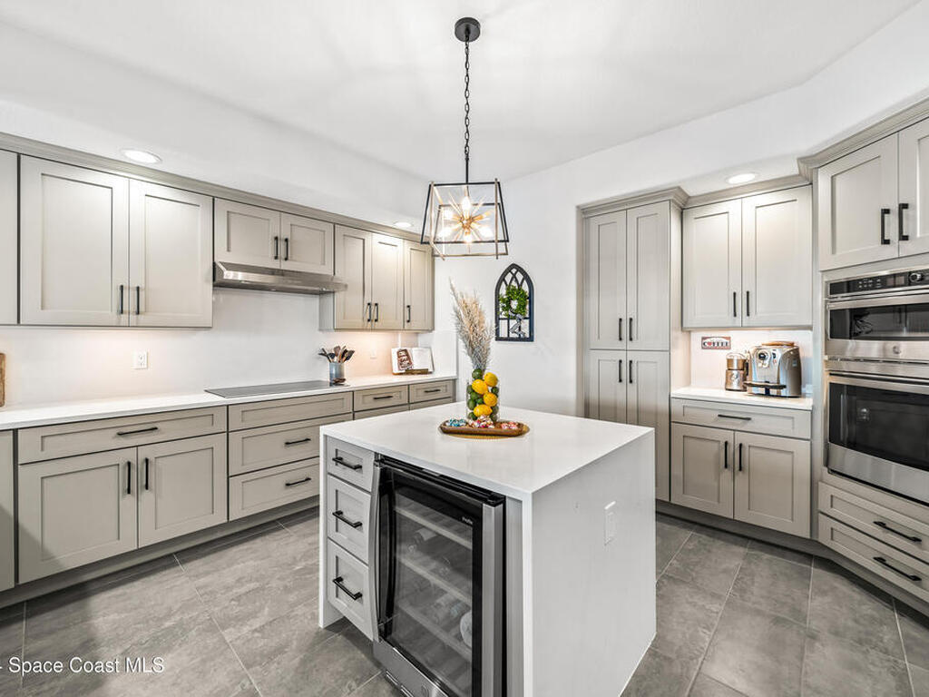 1465 S Harbor City Boulevard, Melbourne, FL 32901