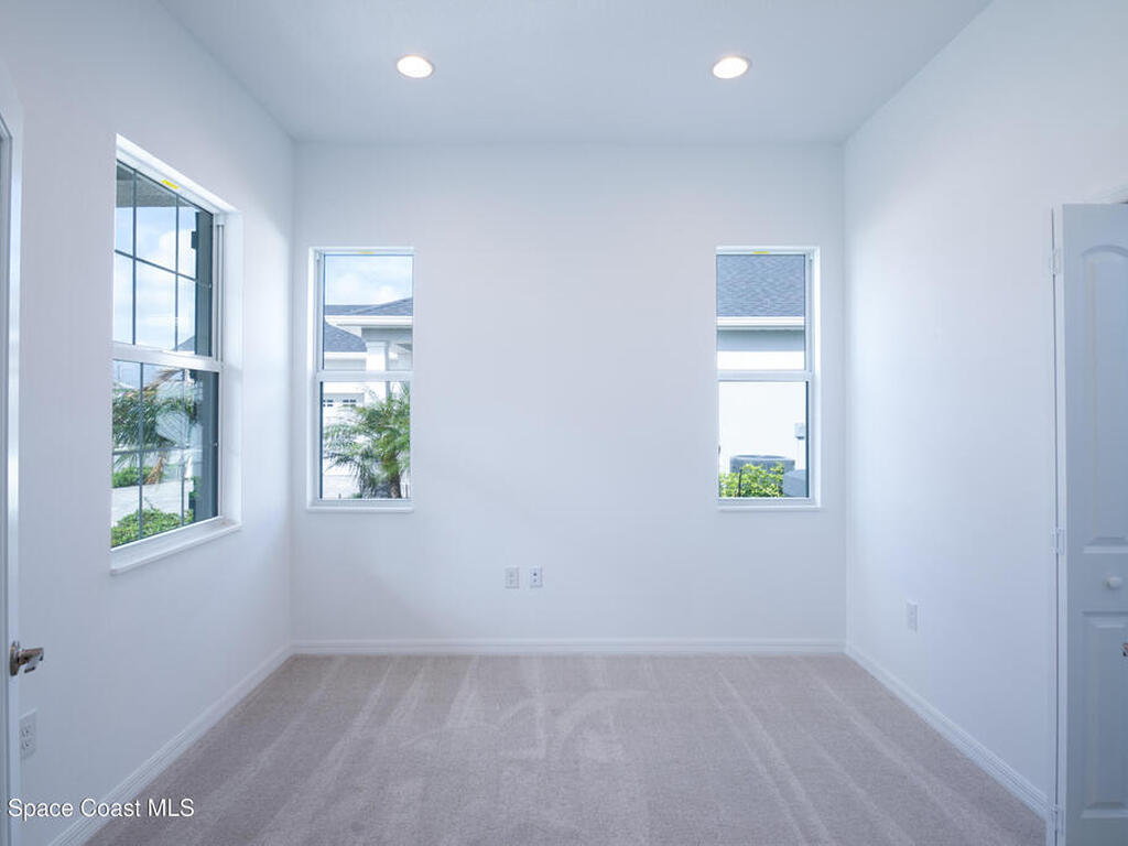 3088 Pangea Circle, Melbourne, FL 32940