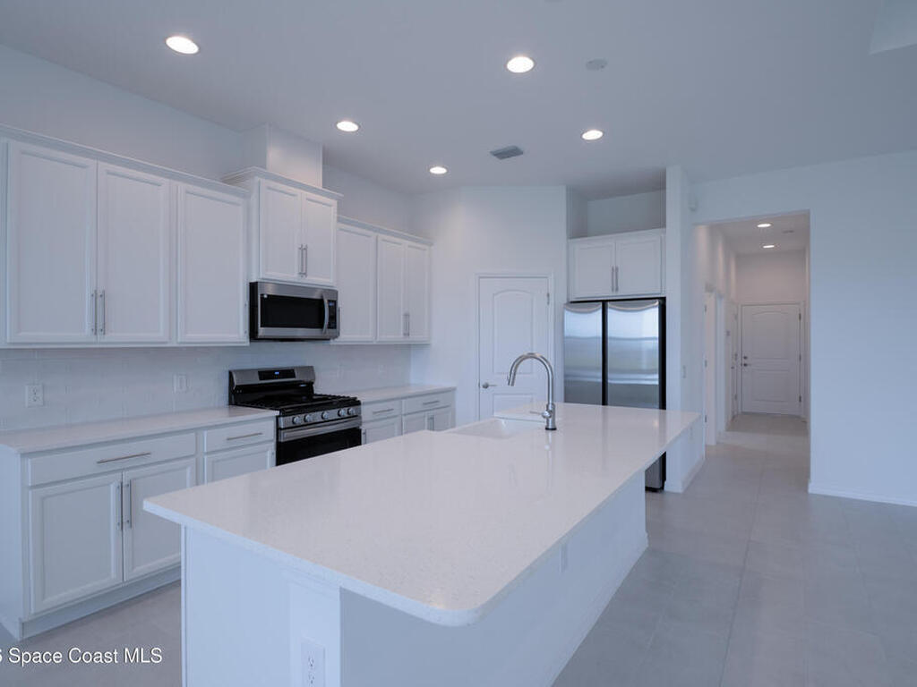 3088 Pangea Circle, Melbourne, FL 32940