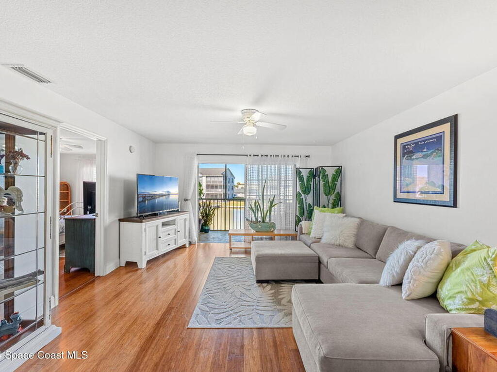 550 S Brevard Avenue, Cocoa Beach, FL 32931