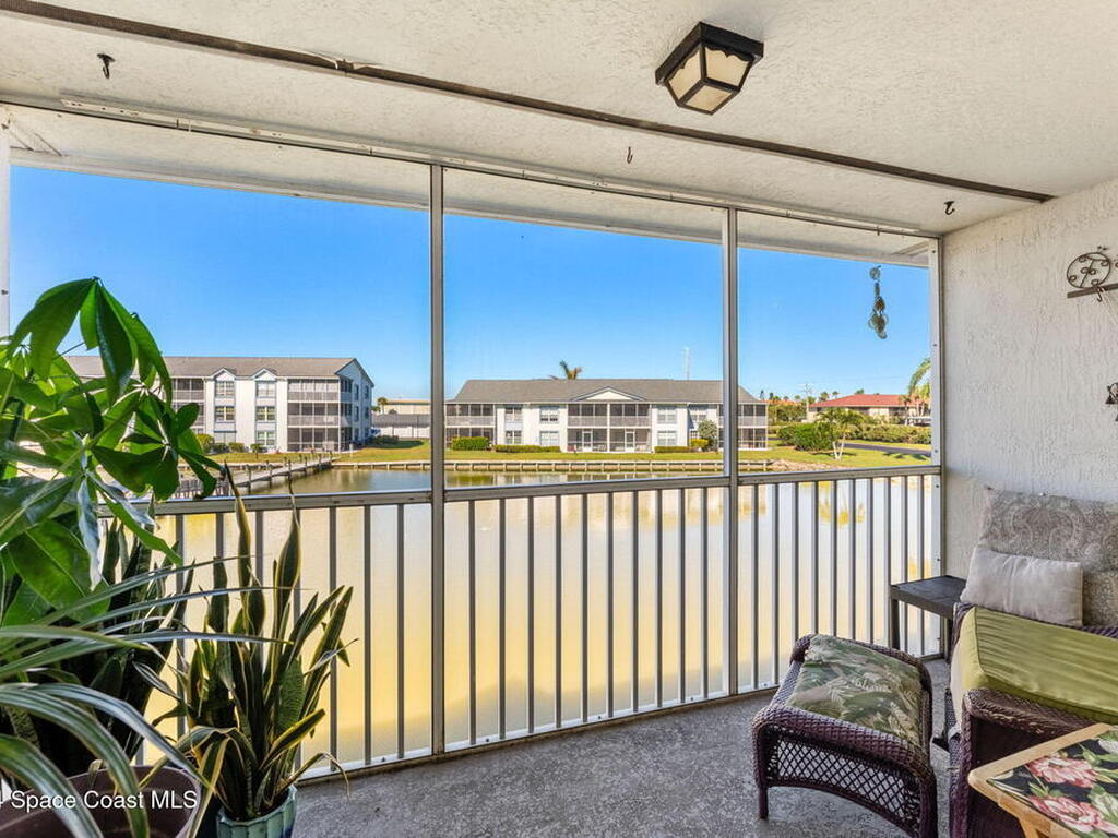 550 S Brevard Avenue, Cocoa Beach, FL 32931