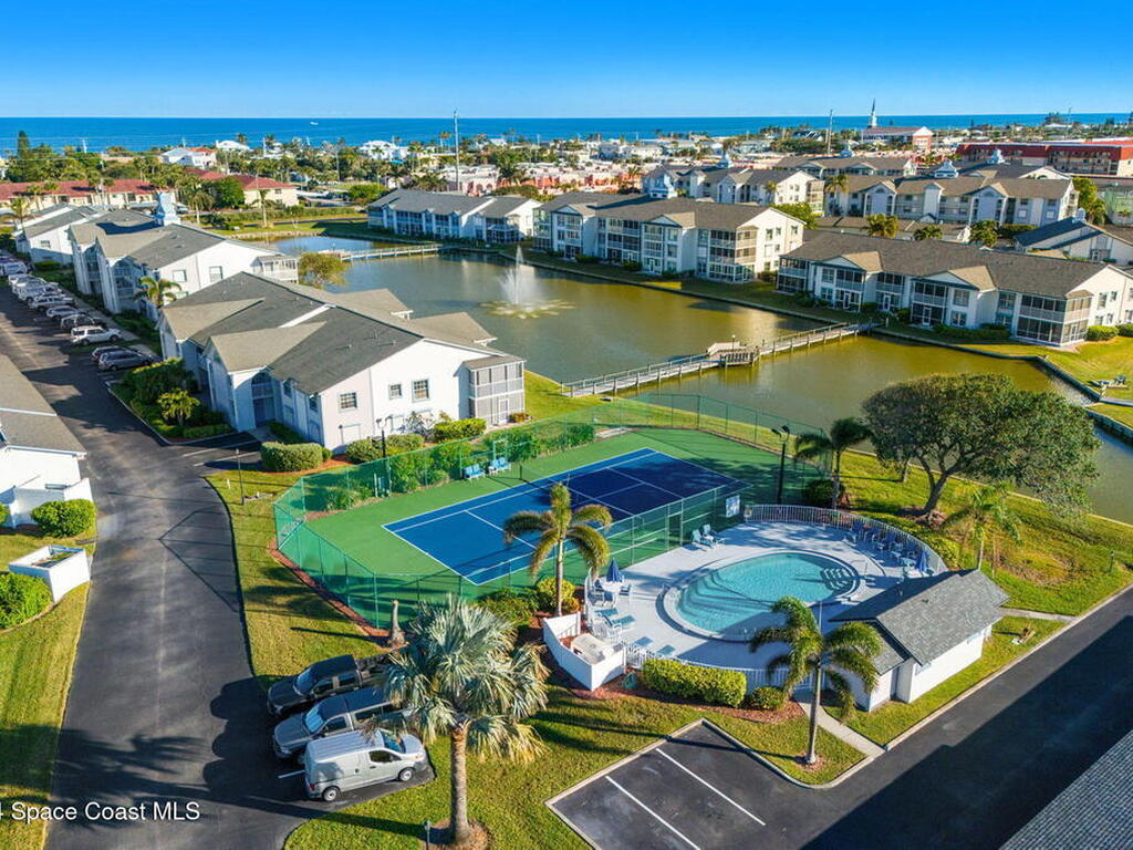 550 S Brevard Avenue, Cocoa Beach, FL 32931