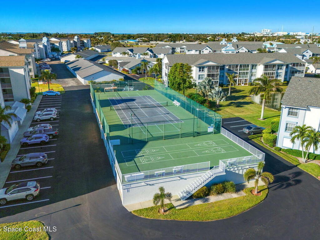 550 S Brevard Avenue, Cocoa Beach, FL 32931