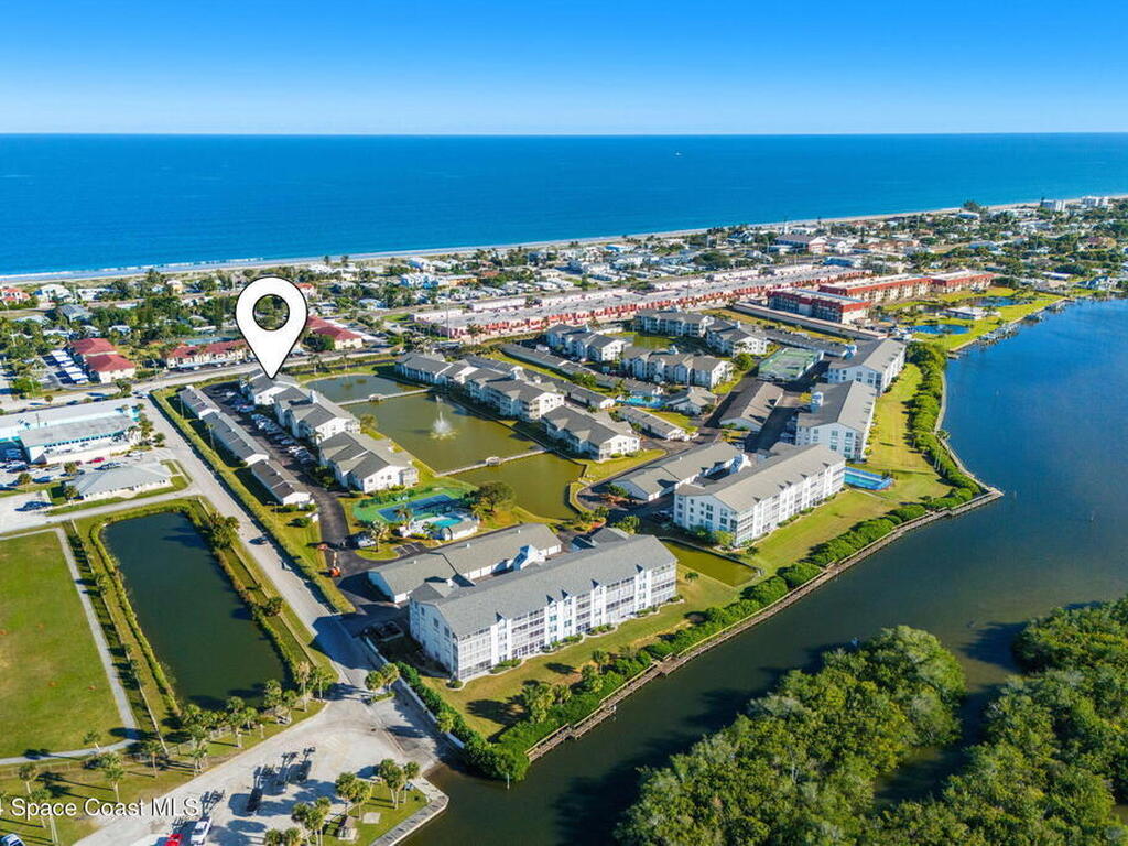 550 S Brevard Avenue, Cocoa Beach, FL 32931