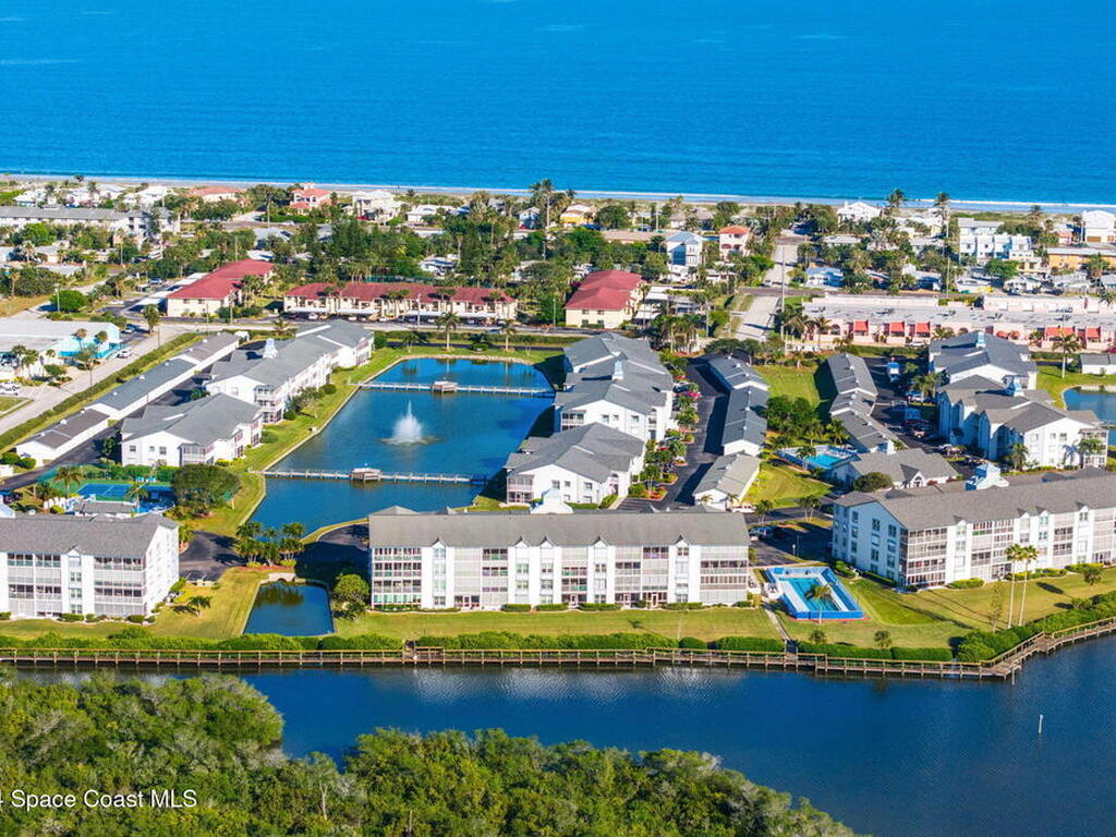 550 S Brevard Avenue, Cocoa Beach, FL 32931
