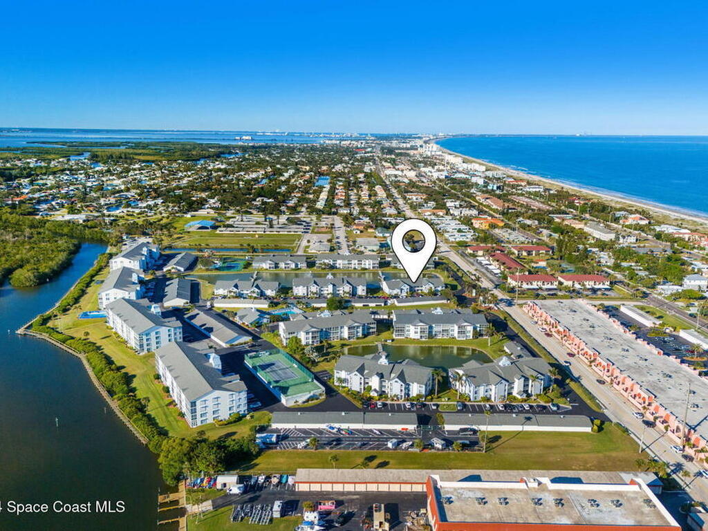 550 S Brevard Avenue, Cocoa Beach, FL 32931