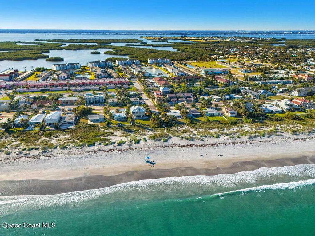 550 S Brevard Avenue, Cocoa Beach, FL 32931