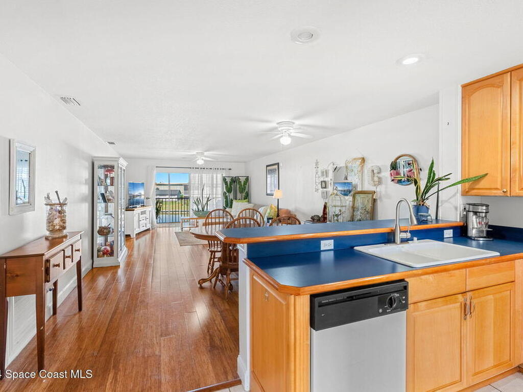 550 S Brevard Avenue, Cocoa Beach, FL 32931