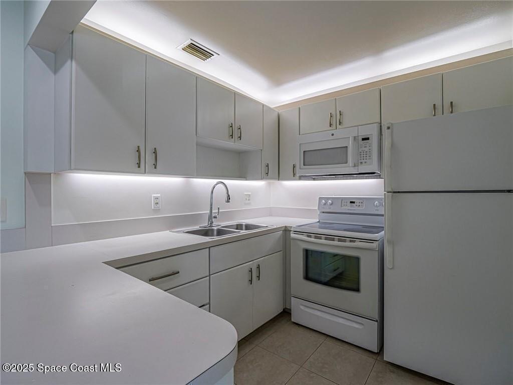 2800 Indian River Boulevard, Vero Beach, FL 32960