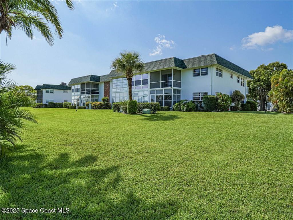 2800 Indian River Boulevard, Vero Beach, FL 32960