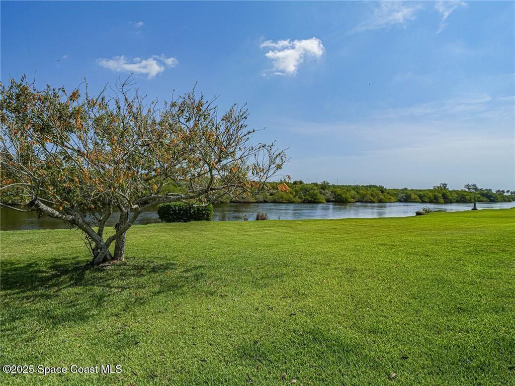 2800 Indian River Boulevard, Vero Beach, FL 32960