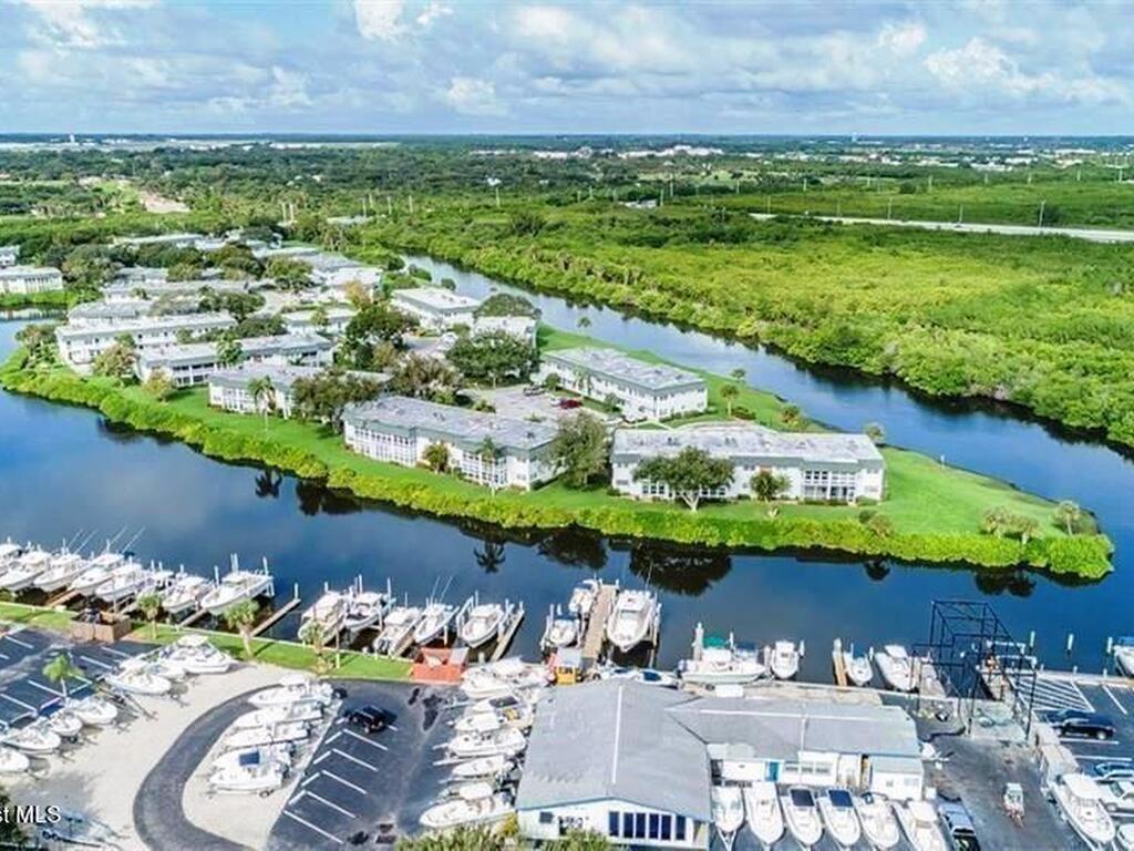 2800 Indian River Boulevard, Vero Beach, FL 32960