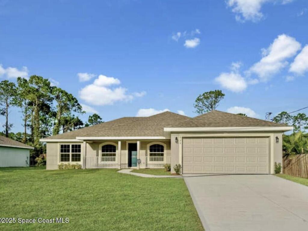 725 De Groodt Road, Palm Bay, FL 32908