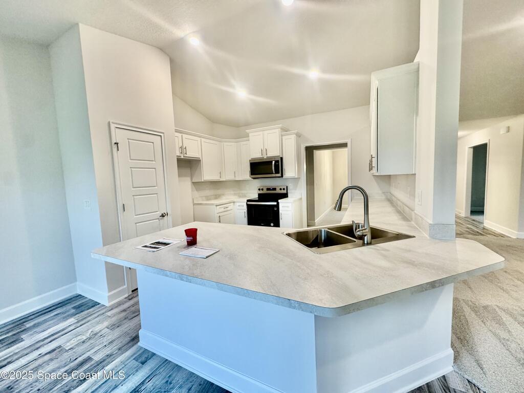 725 De Groodt Road, Palm Bay, FL 32908