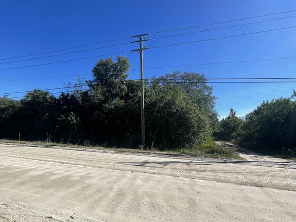 Airboat Avenue, Cocoa, FL 32926