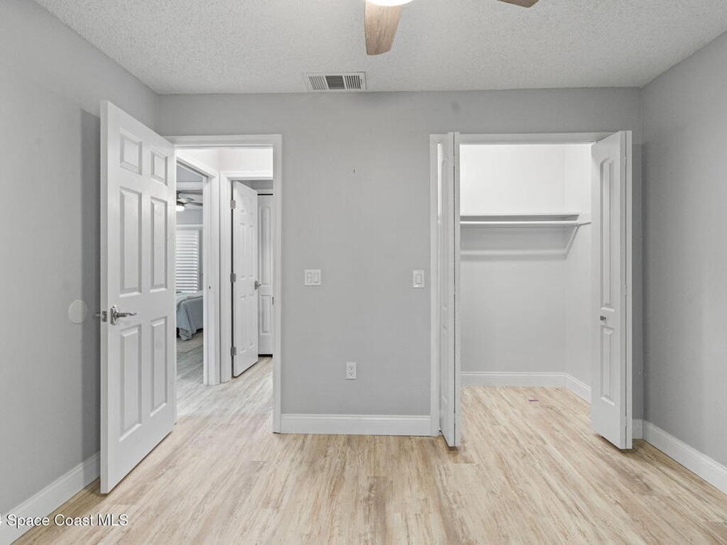 654 Cedar Side Circle, Palm Bay, FL 32905