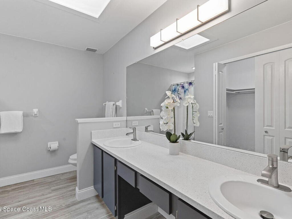 654 Cedar Side Circle, Palm Bay, FL 32905