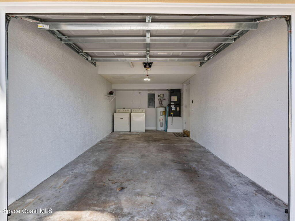 654 Cedar Side Circle, Palm Bay, FL 32905