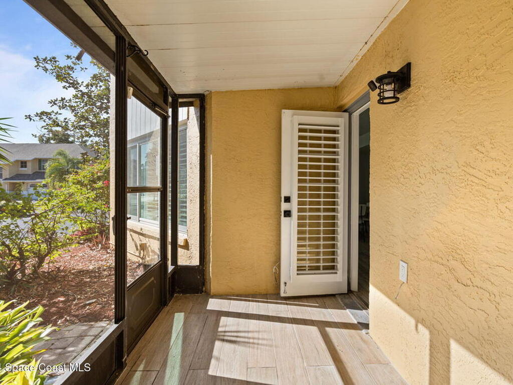 654 Cedar Side Circle, Palm Bay, FL 32905