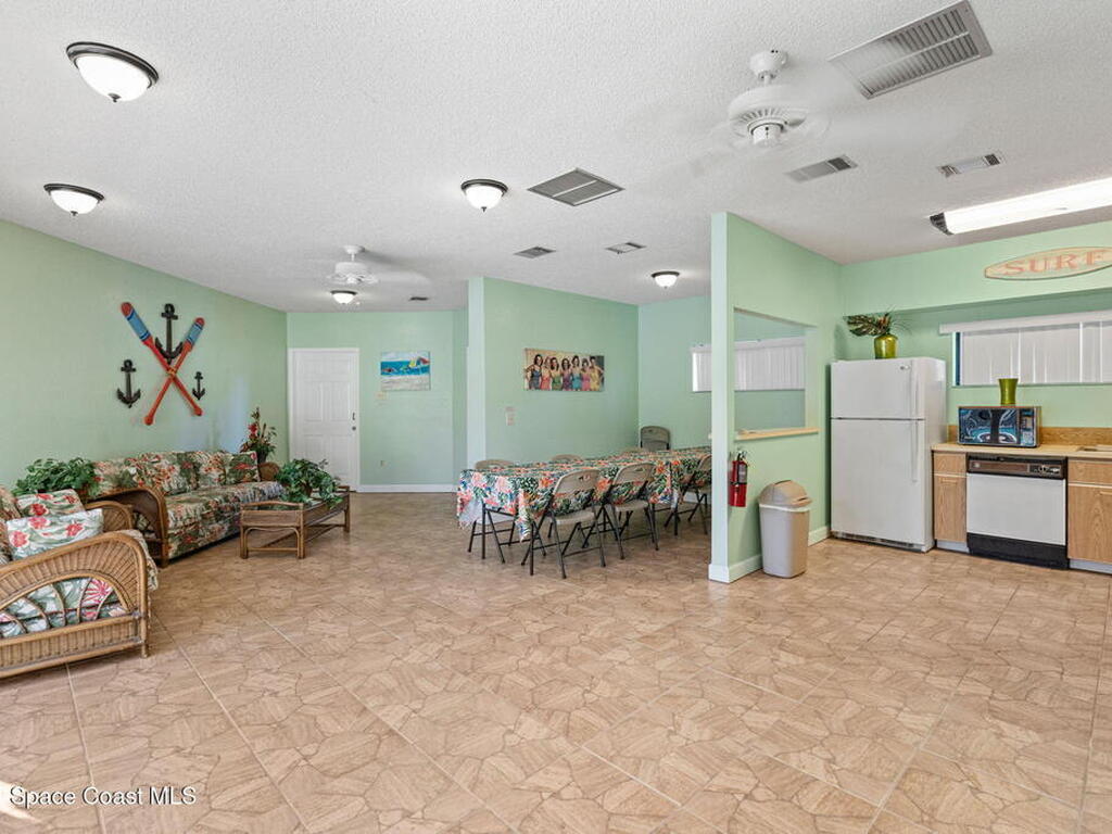 654 Cedar Side Circle, Palm Bay, FL 32905